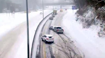 Snowstorm-highway-JPG_20160123115302-159532