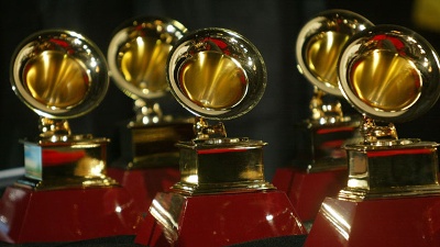 Grammy-Awards--Grammys-trophy_20160215104429-159532