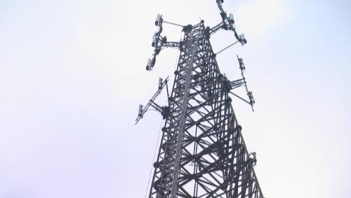 cell tower fight 1