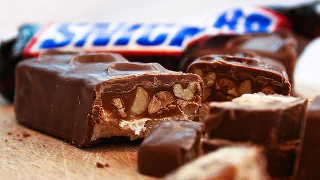 Snickers-bar-blurb-jpg_47520_ver1_20170125175154-159532