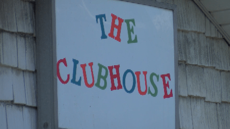 Clubhouse Bar.png