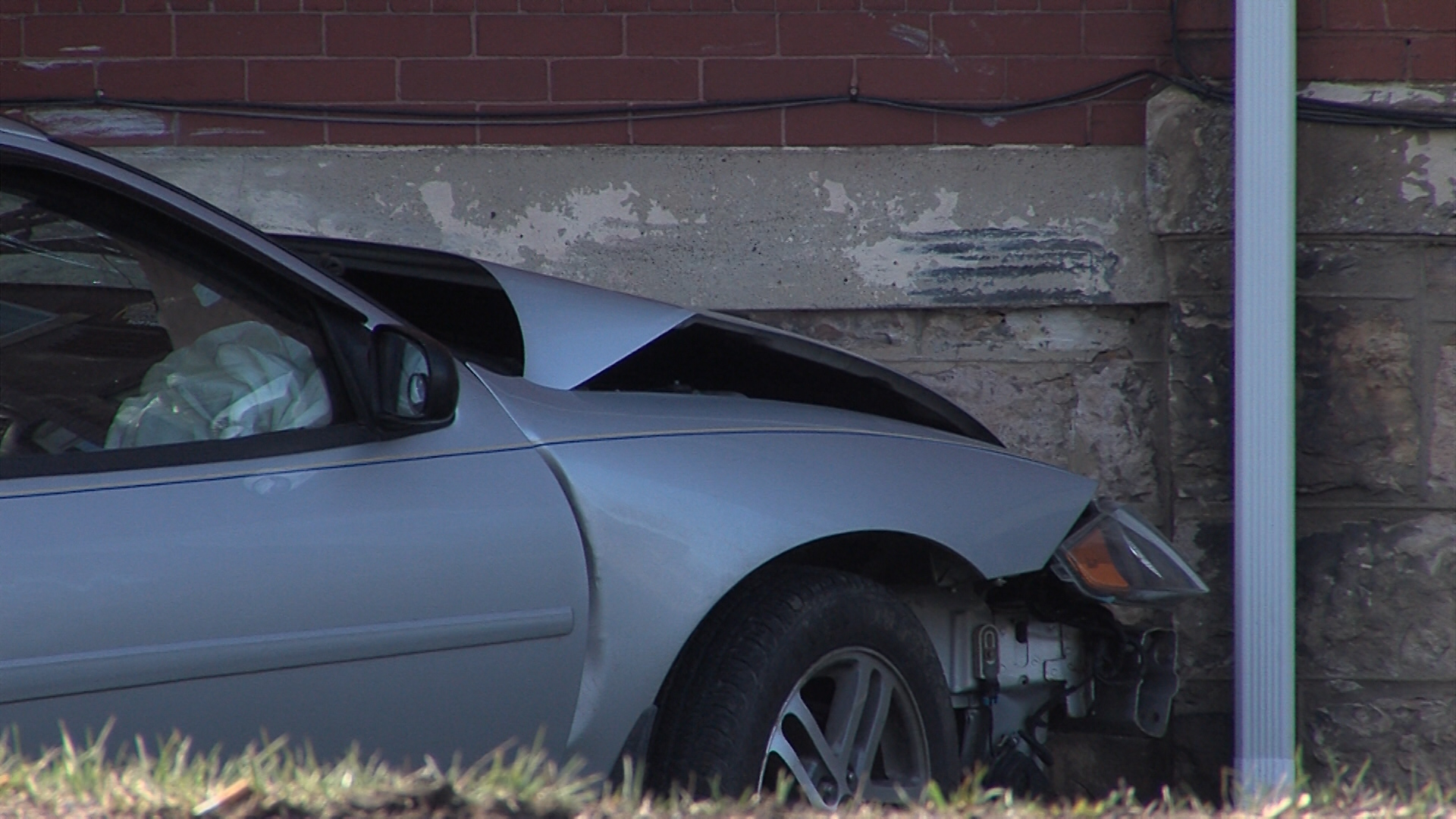 Car into house VO pic for web redo_040118_1522633797329.jpg.jpg