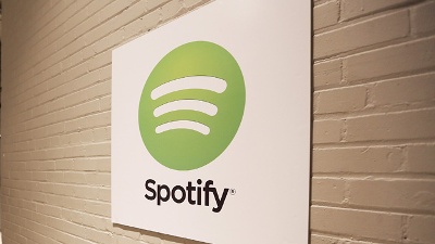 Spotify-logo-placard-on-wal-jpg_20160831131107-159532