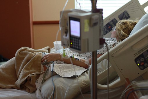 hospital bed woman_1542402990712.jpg.jpg