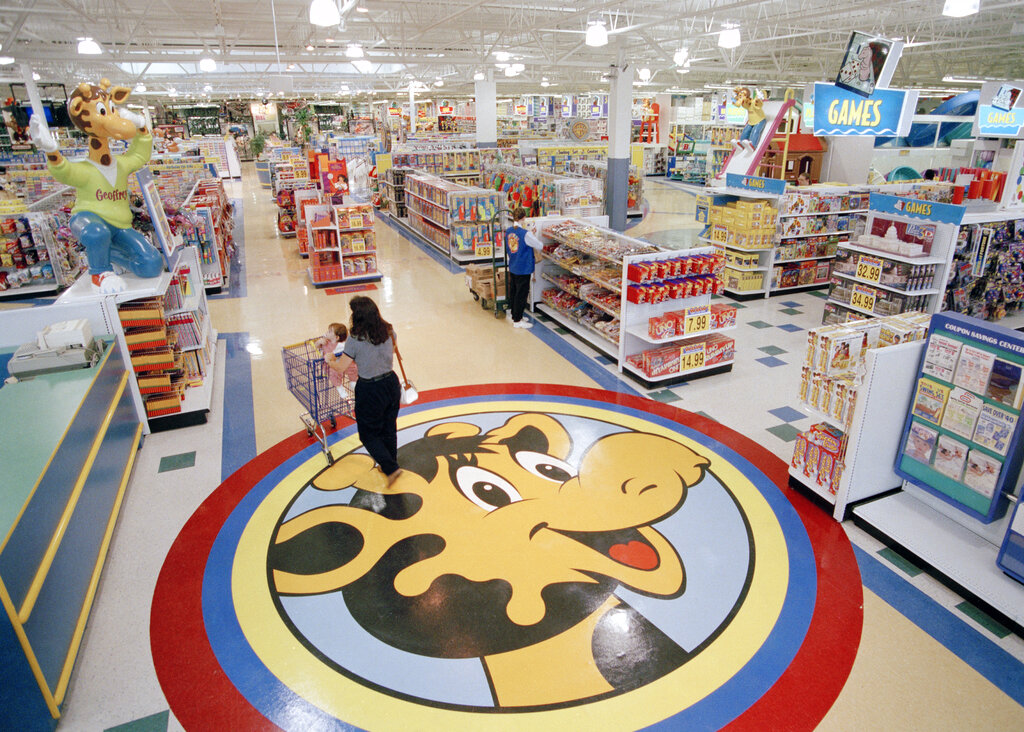 Toys R US Revival_1549923121589