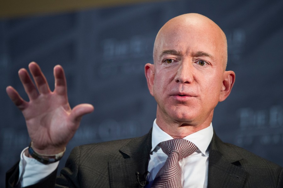 Jeff Bezos National Enquirer_1549634084048