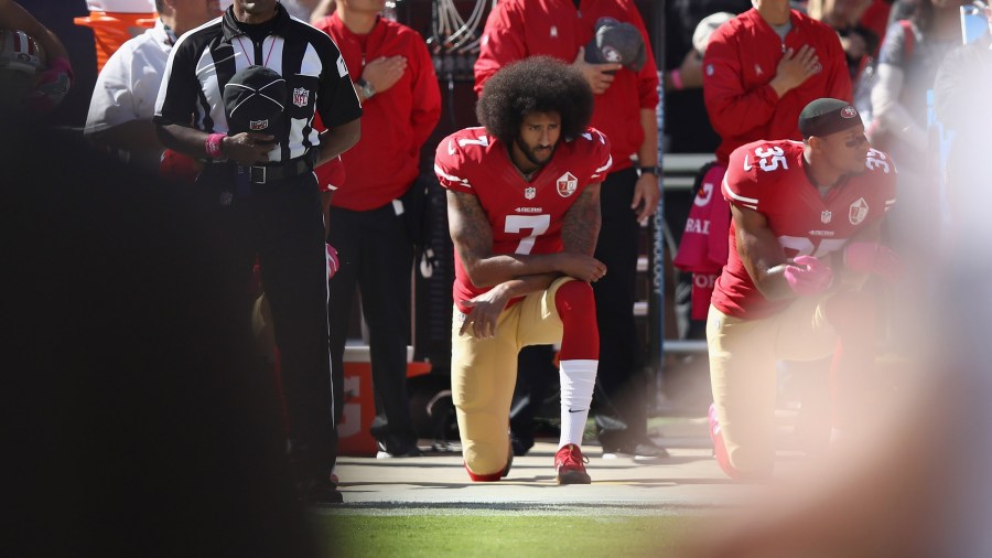 colin kaepernick, san francisco 49ers, national anthem protest46070703-159532